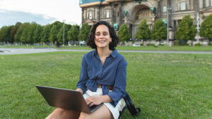 Premier Cities and Cafes for Digital Nomads in Singapore 2024