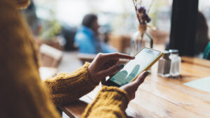 5 Must-Know Tips for How To Choose eSIM